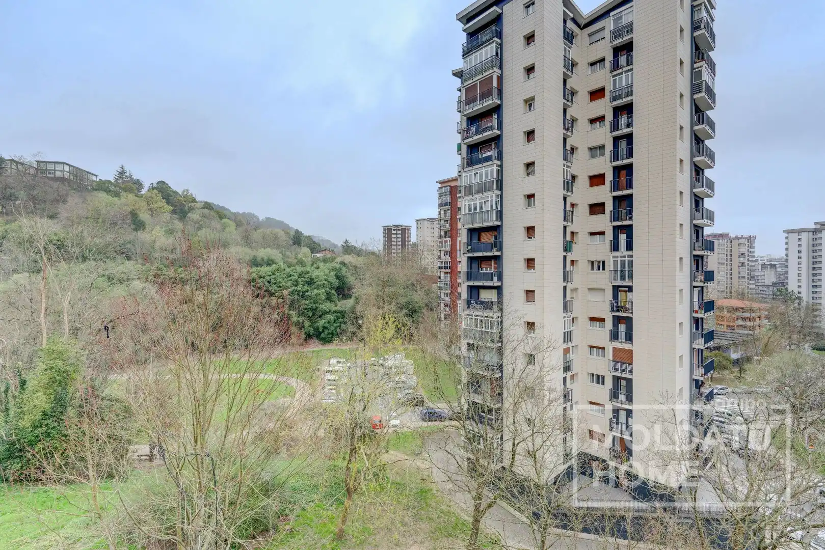 Vista exterior de Pis en venda en Donostia - San Sebastián  amb Calefacció i Terrassa