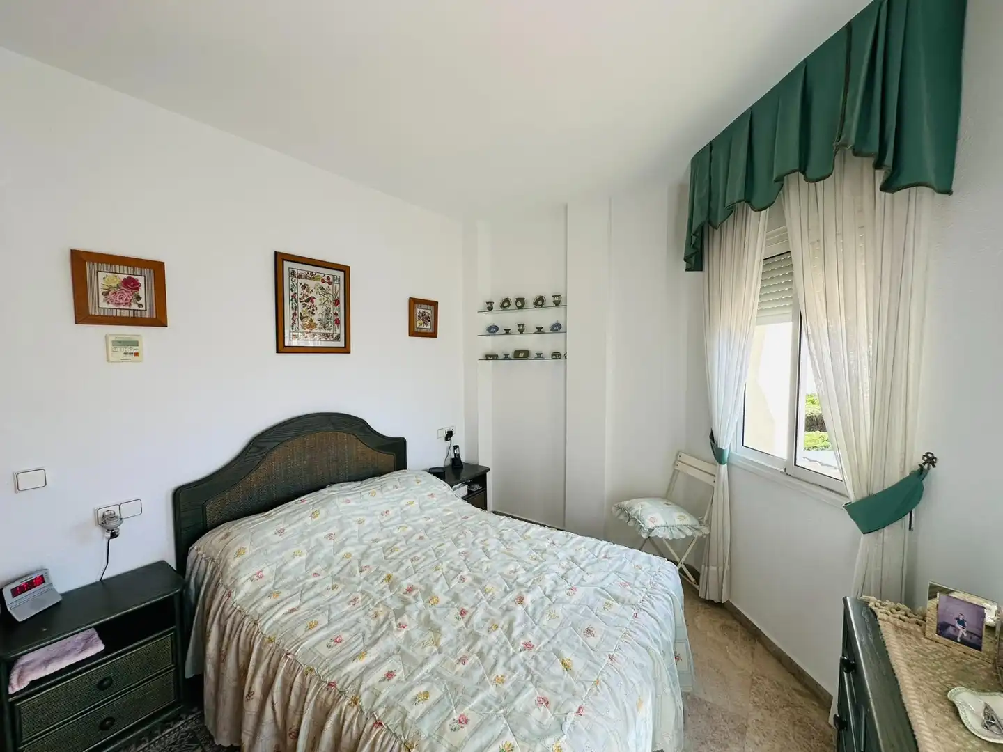 Dormitori de Casa adosada en venda en Mijas amb Aire condicionat, Calefacció i Jardí privat