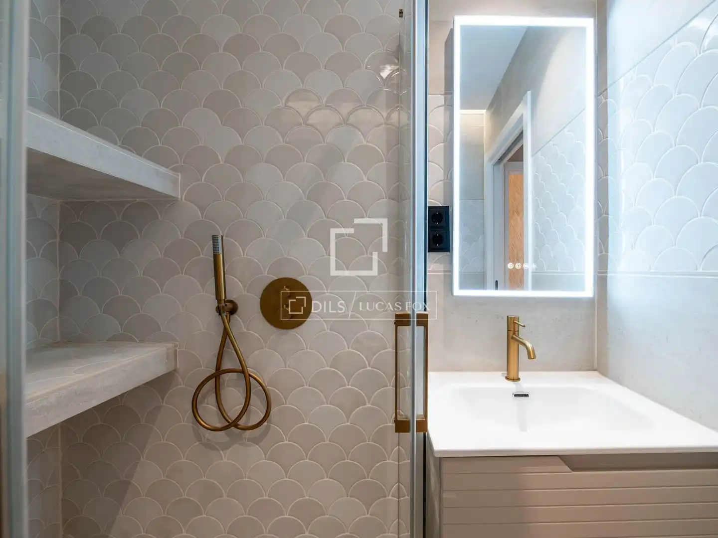 Baño de Piso en venta en Madrid con Aire acondicionado, Calefacción y Parquet