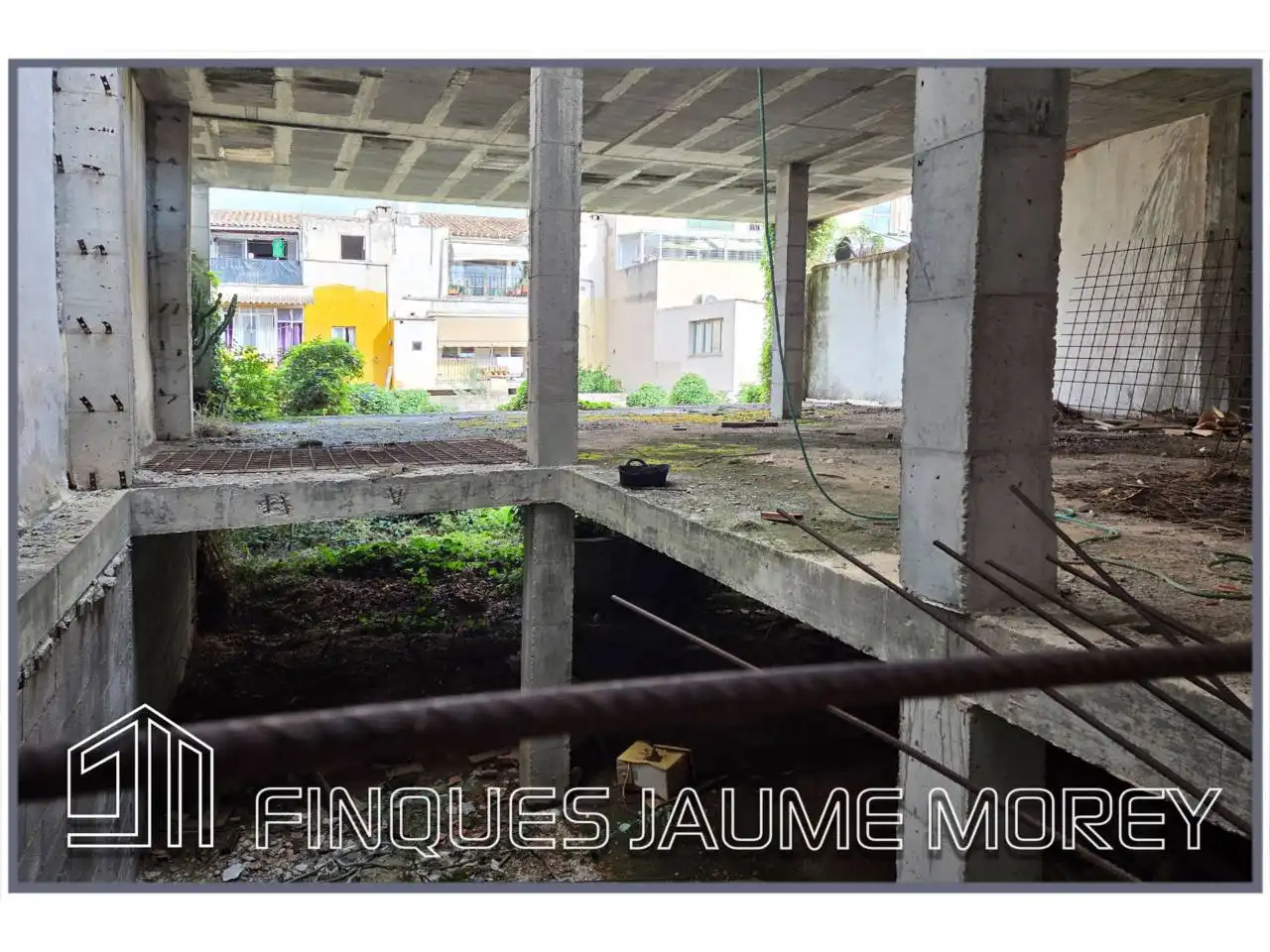 Detached house with garden for sale in Calle Castillo Castell de Bellver 1, imagen 4