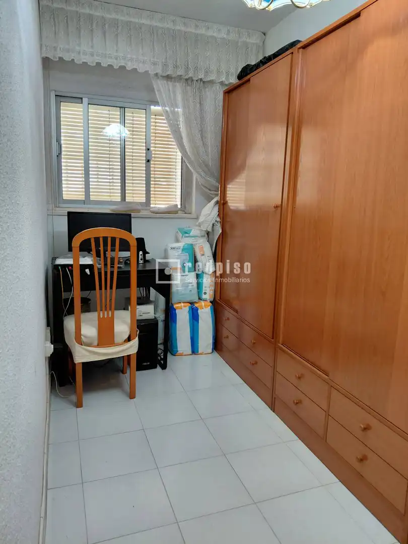 Schlafzimmer von Wohnung zum Verkauf in Madrid