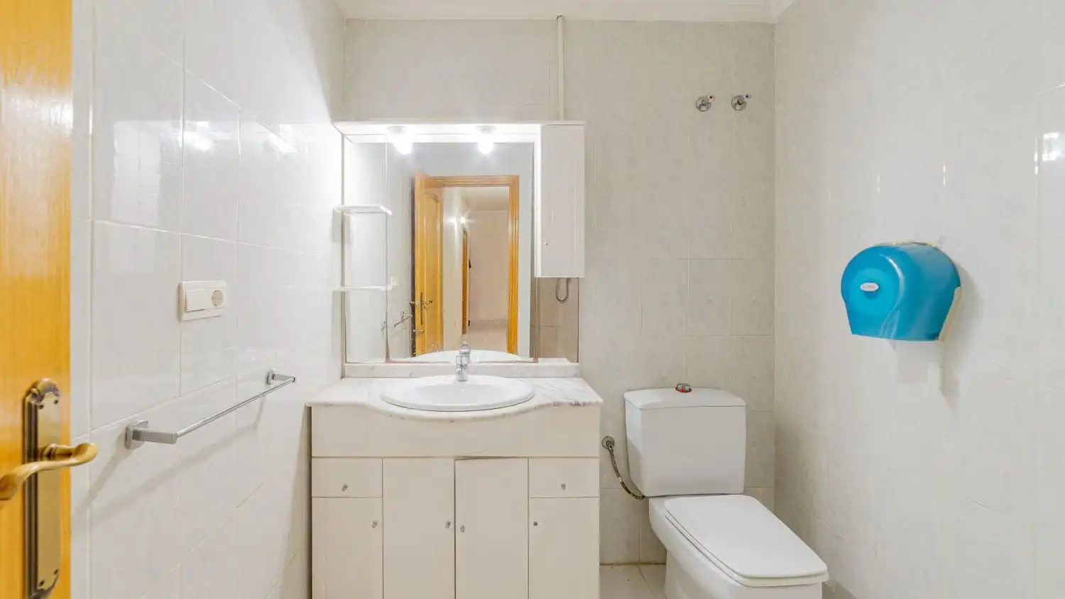 Baño de Casa adosada en venta en Orihuela con Terraza y Balcón