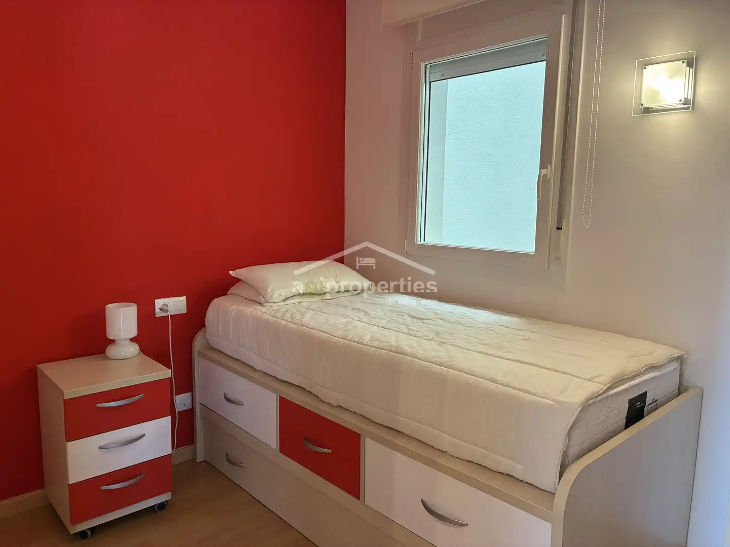 Bedroom of Apartments for sale in Roses  with Parquet flooring, Terrace and Furnished