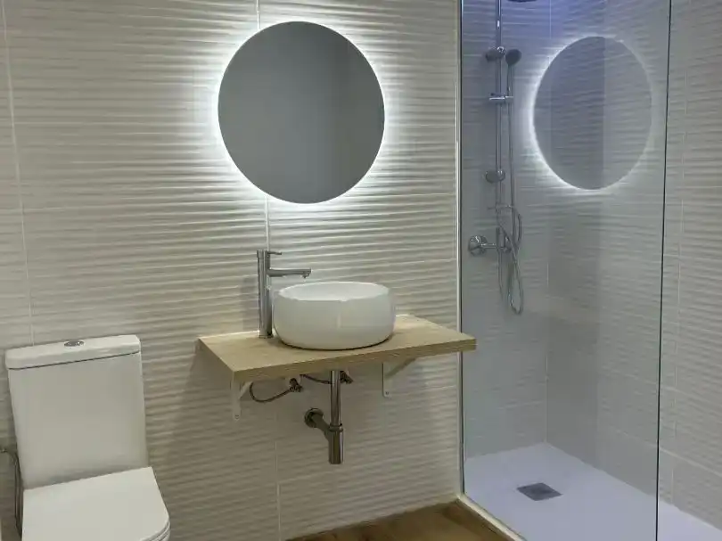 Baño de Piso en venta en Algeciras con Amueblado y Balcón