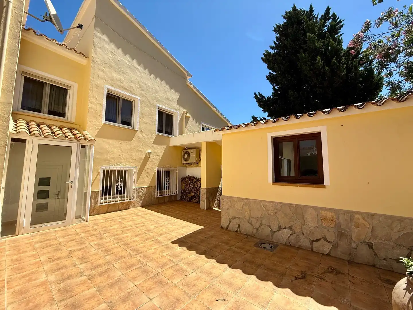 Exterior view of Houses for sale in Dénia  with Air Conditioner, Heating and Private garden