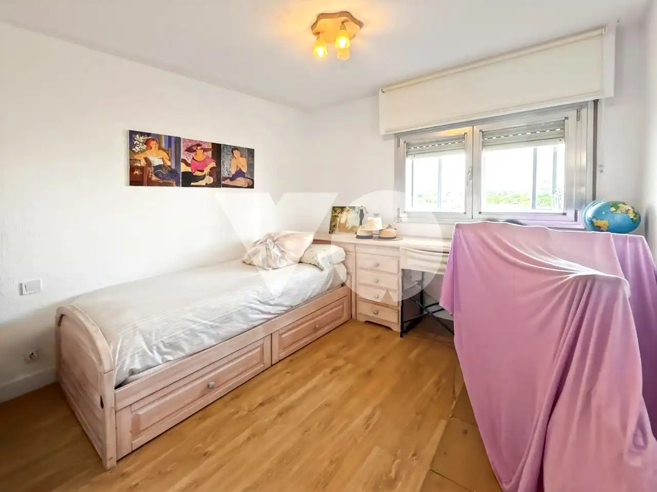 Schlafzimmer von Wohnung zum Verkauf in Usera