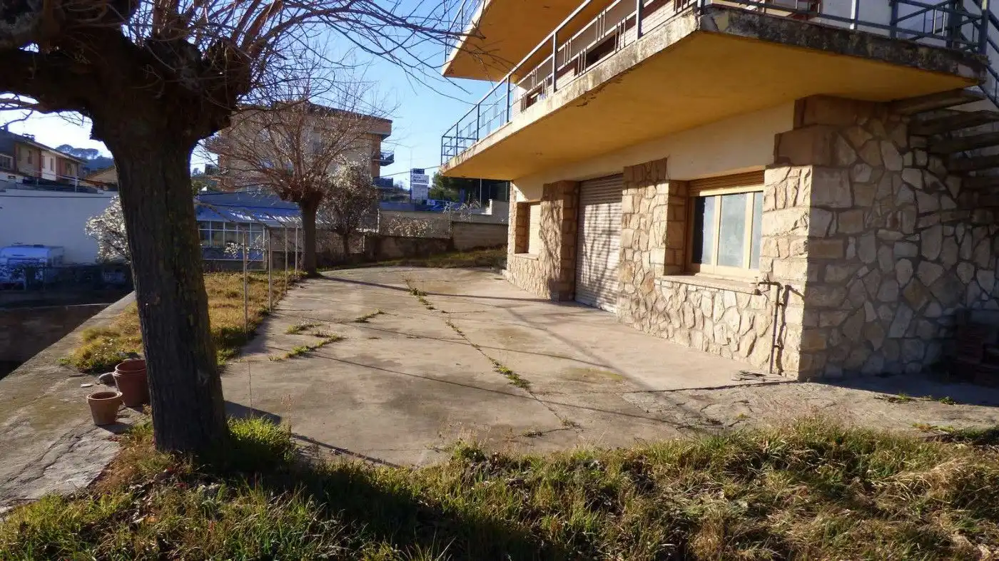 Vista exterior de Casa o xalet en venda en Moià amb Calefacció, Terrassa i Traster