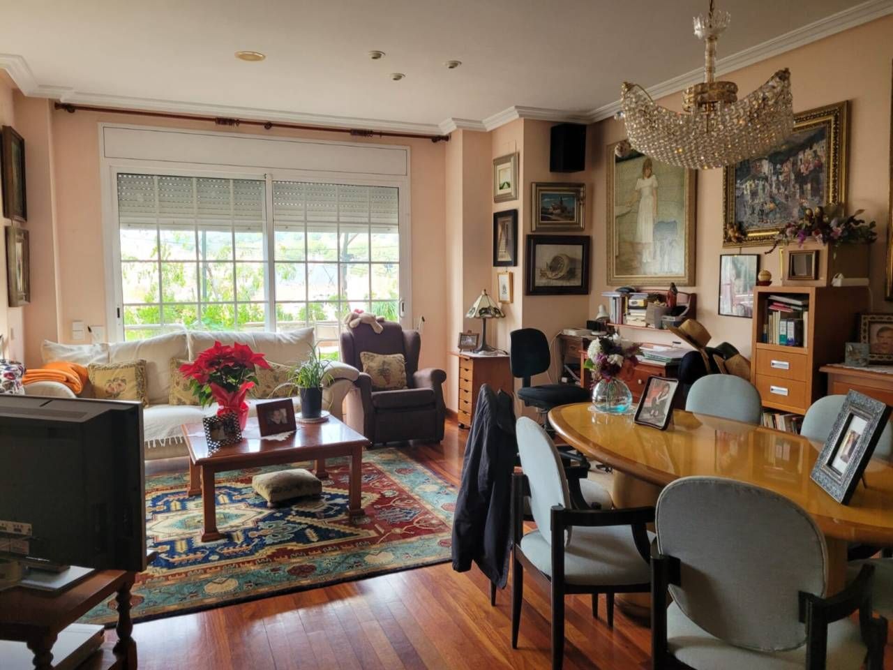 Sala d'estar de Casa o xalet en venda en Castellar del Vallès amb Aire condicionat, Calefacció i Jardí privat