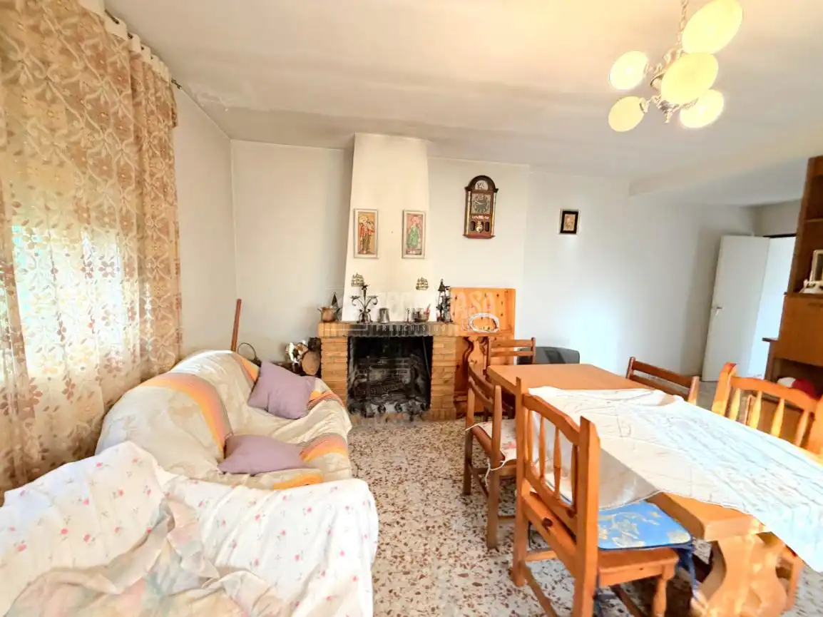 Sala d'estar de Casa adosada en venda en Torremocha de Jarama