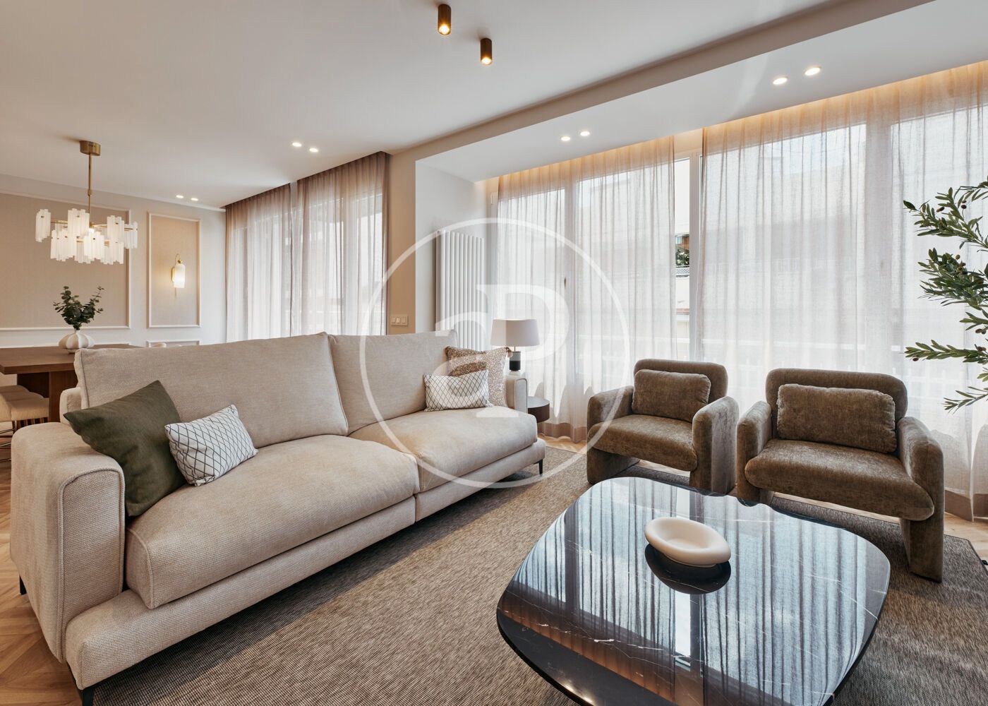 Sala d'estar de Pis en venda en  Madrid Capital amb Aire condicionat, Calefacció i Terrassa