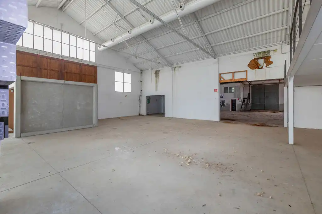 Fabrikhallen zum Verkauf in C/ Navarro Reverter, Segorbe