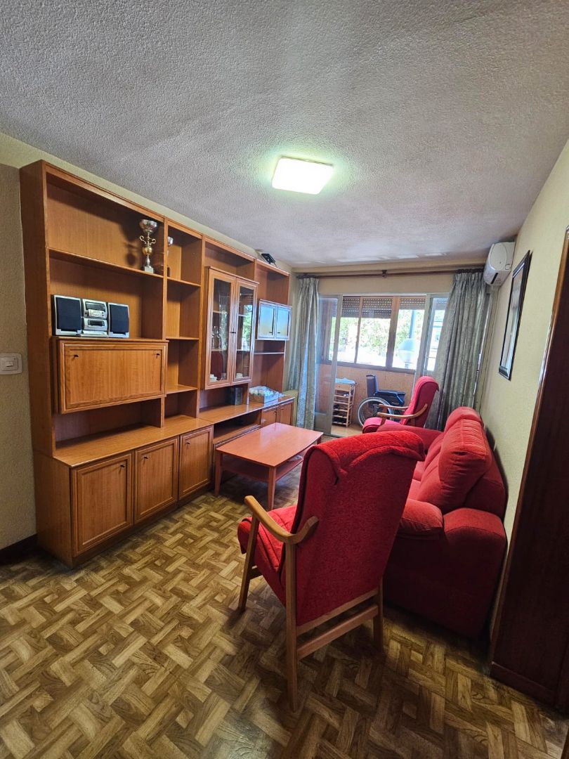 Sala de estar de Piso en venta en  Madrid Capital con Aire acondicionado y Terraza