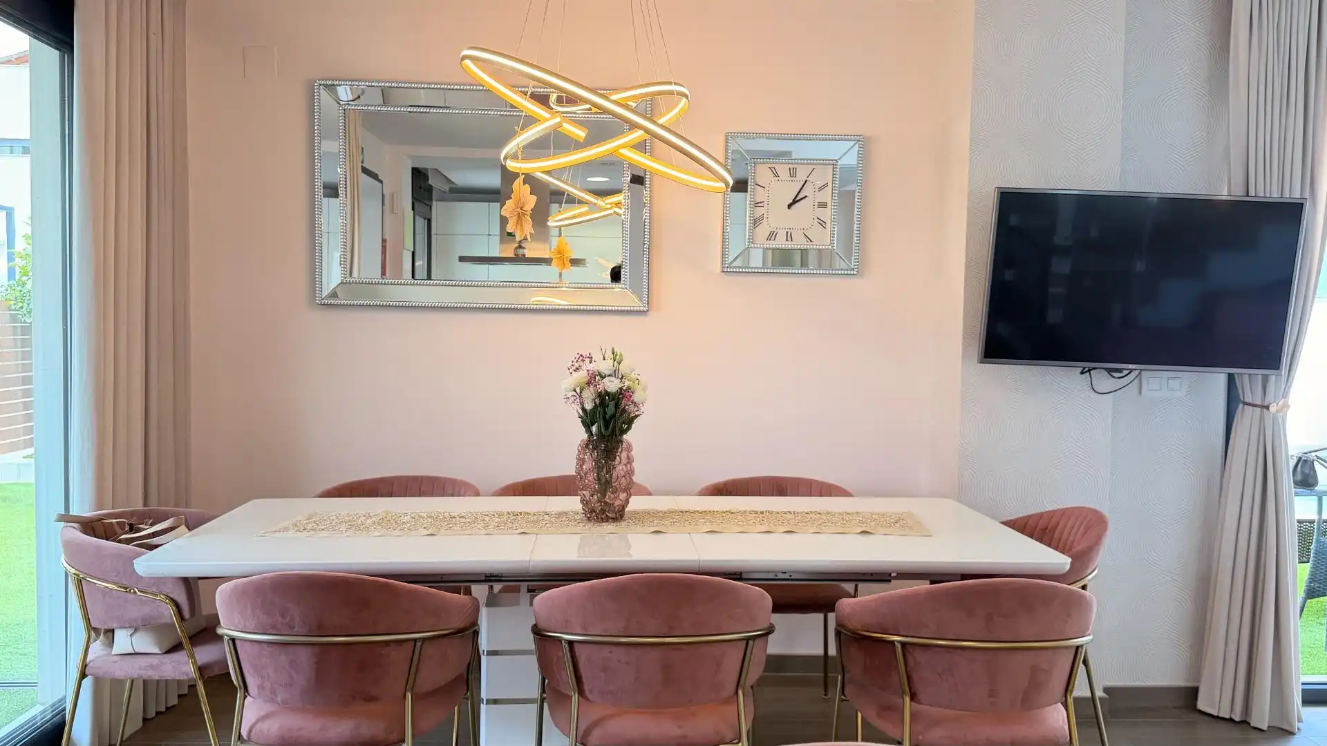 Dining room of Houses for sale in Torrevieja  with Air Conditioner, Private garden and Terrace