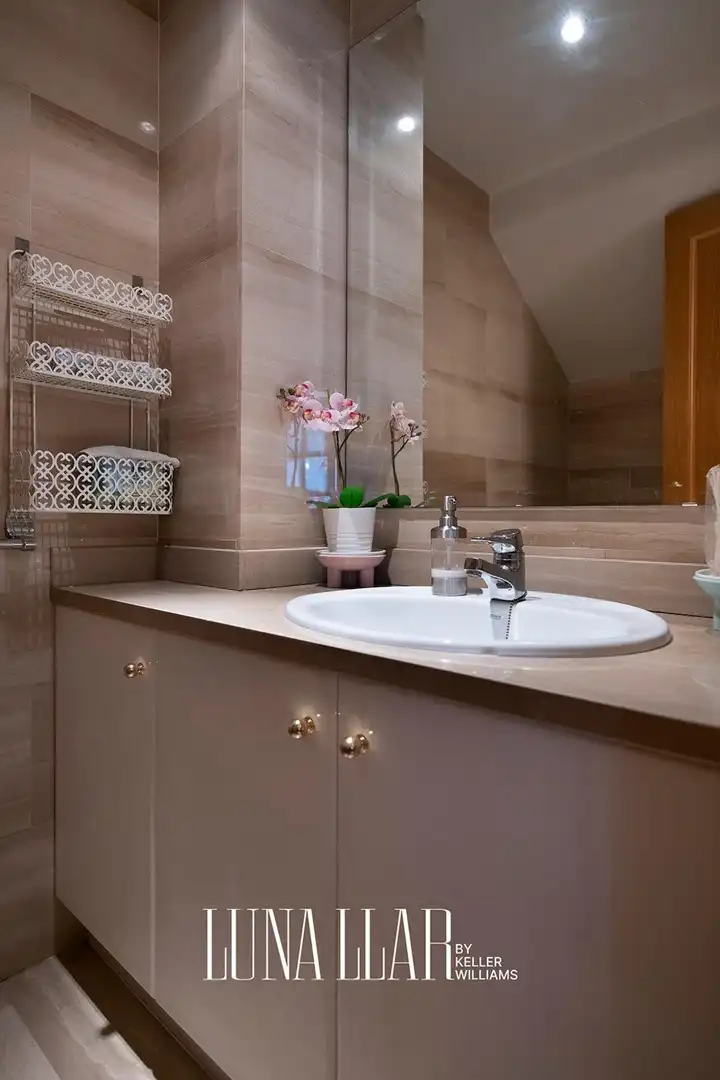 Bathroom of Attic for sale in Sitges  with Terrace