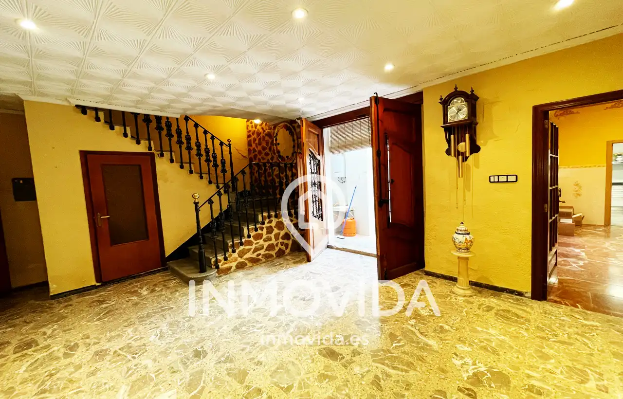 Casa o xalet en venda en Xàtiva amb Terrassa, Traster i Moblat