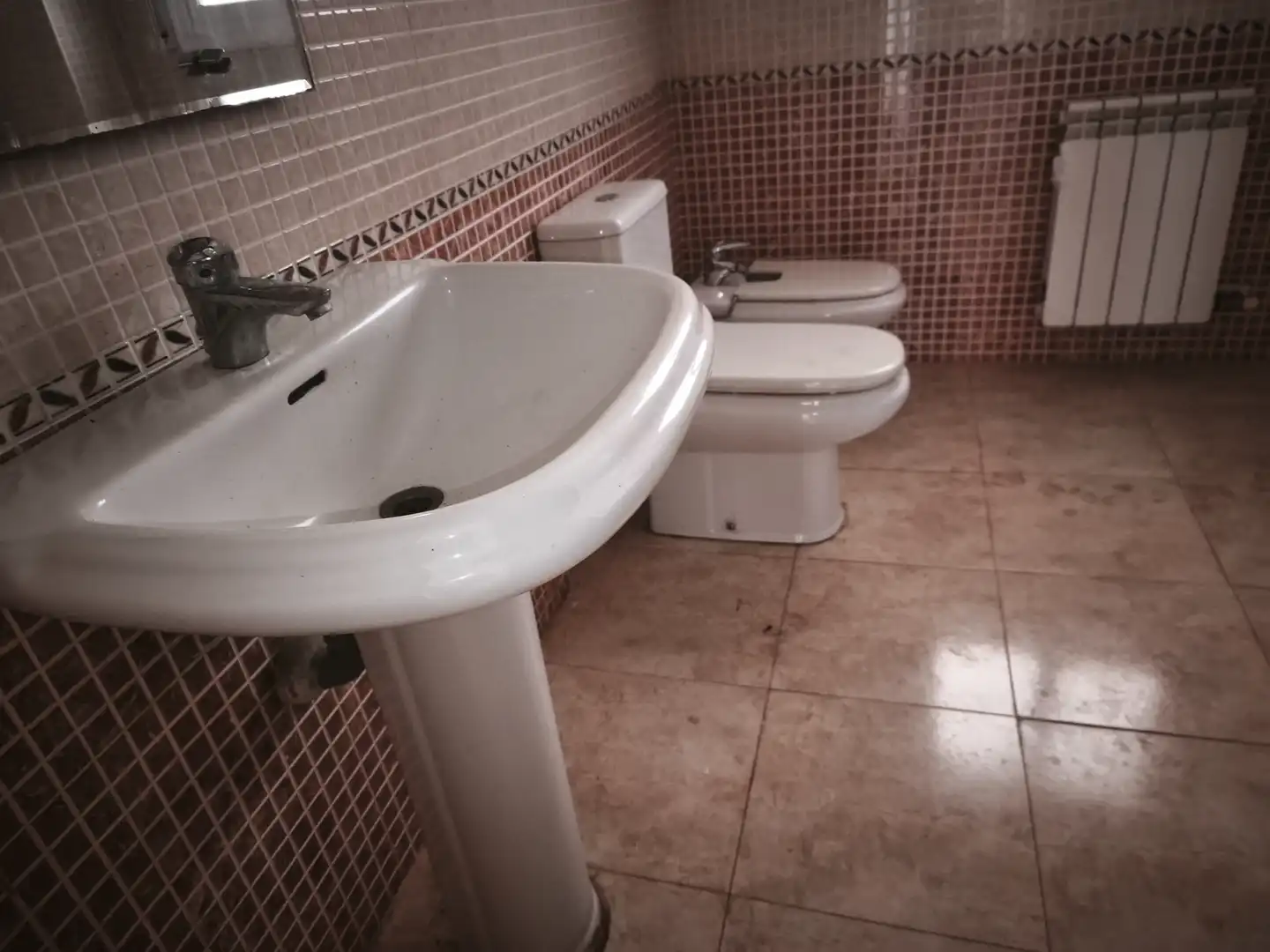 Bany de Casa adosada en venda en Calafell amb Aire condicionat, Calefacció i Jardí privat