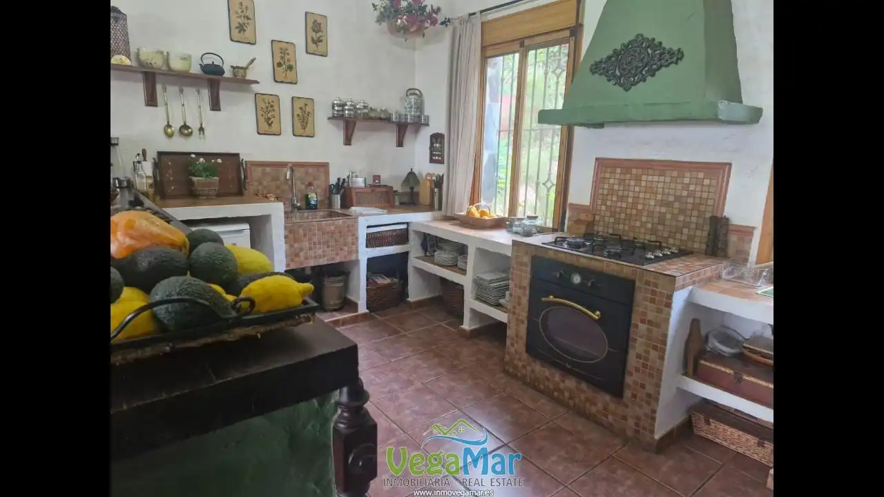 Cuina de Finca rústica en venda en Jete amb Jardí privat, Terrassa i Piscina