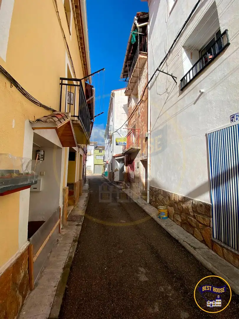 Vista exterior de Casa o chalet en venta en Boniches con Balcón
