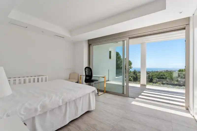 Bedroom of Detached homes for rent in Marbella  with Air Conditioner, Heating and Private garden