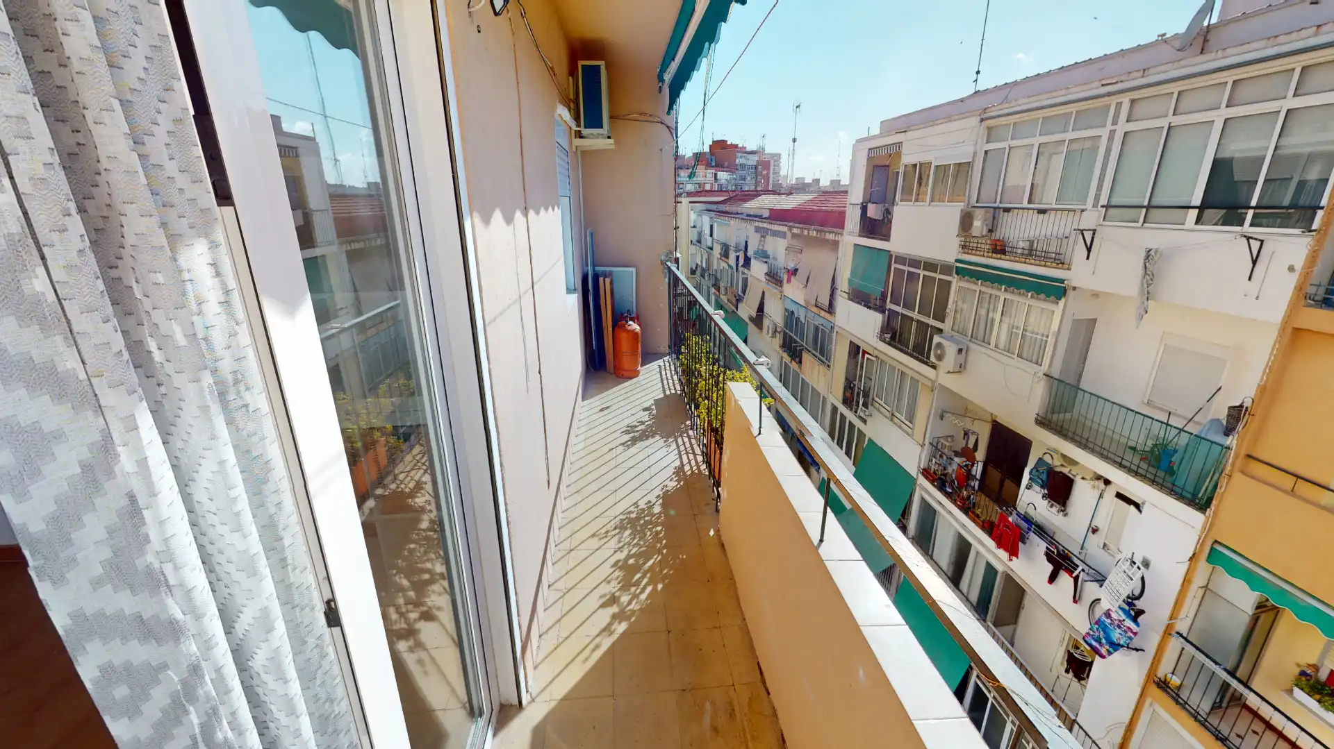 Balcony of Flat for sale in Alicante / Alacant  with Air Conditioner and Furnished
