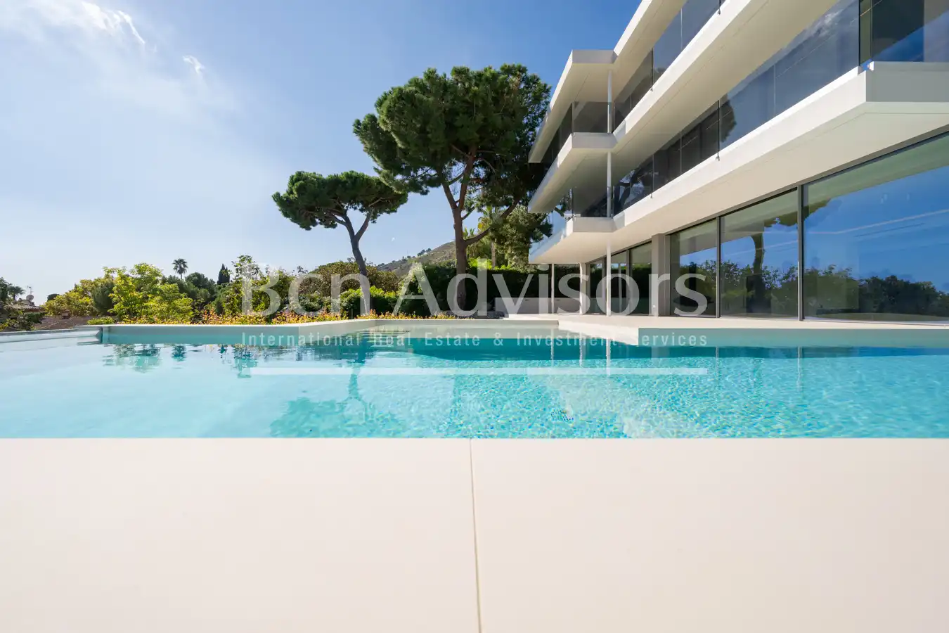 Piscina de Casa o chalet en venta en Barcelona con Aire acondicionado, Calefacción y Jardín privado