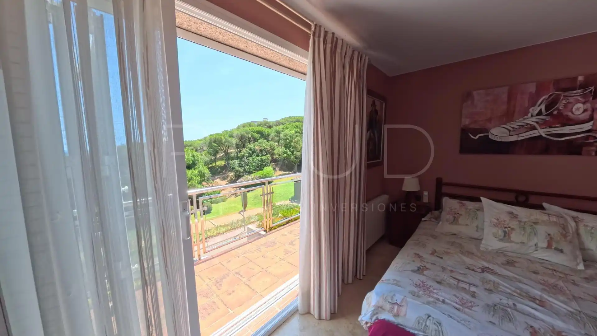 Garten von Einfamilien-Reihenhaus zur Miete in Sant Feliu de Guíxols mit Klimaanlage, Heizung und Privatgarten