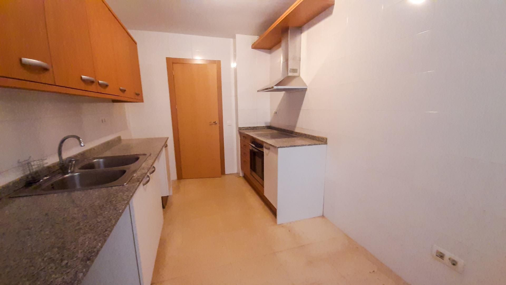 Cuina de Pis en venda en Reus amb Calefacció i Balcó