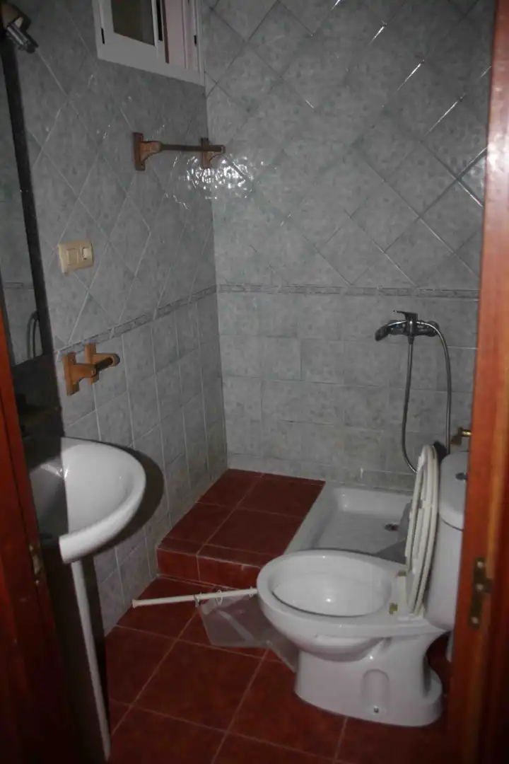 Badezimmer von Einfamilien-Reihenhaus zum Verkauf in Padrón
