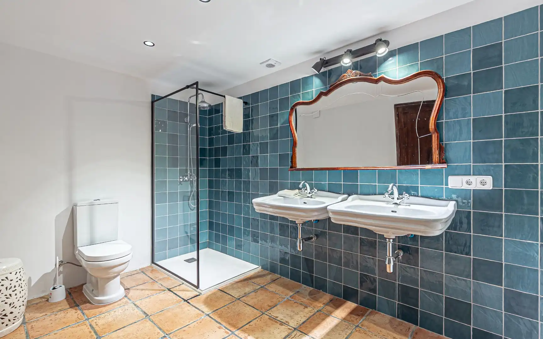 Badezimmer von Country house zum Verkauf in Torrelles de Foix mit Heizung, Privatgarten und Terrasse