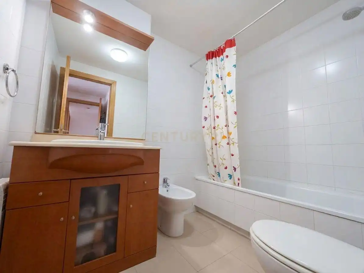 Baño de Piso en venta en Sabadell con Balcón