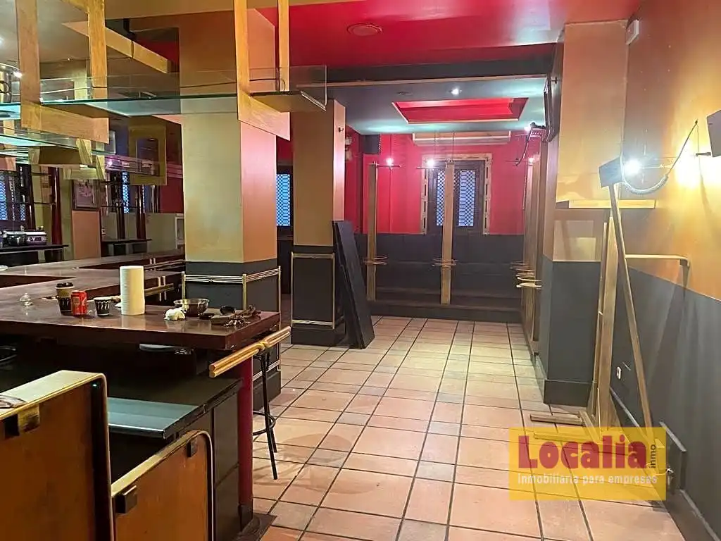 Locale commerciale in vendita a Inmobiliaria - Barreda