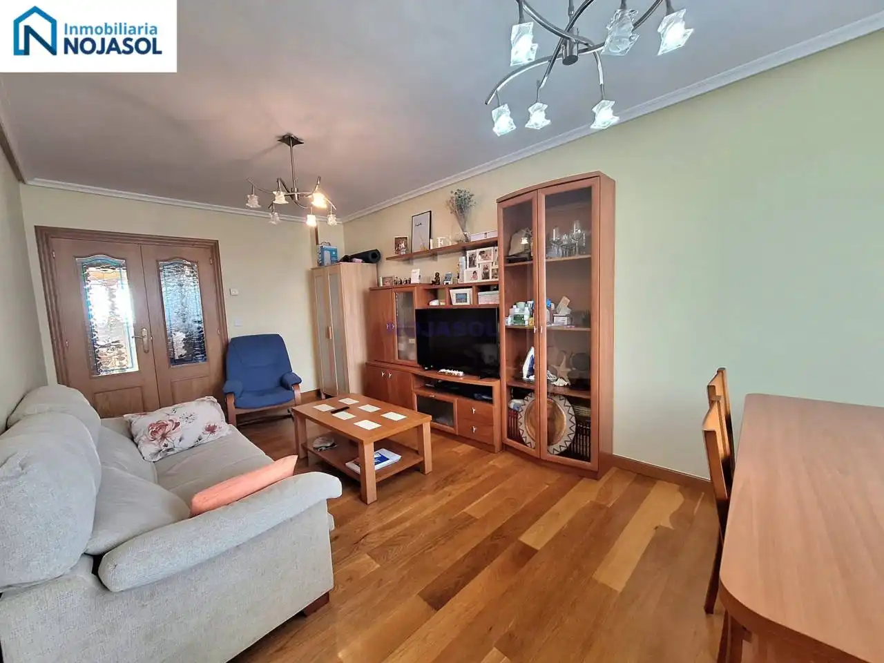 Living room of Apartments for sale in Santoña  with Heating, Parquet flooring and Furnished