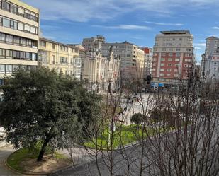 Vista exterior de Pis en venda en Santander amb Calefacció