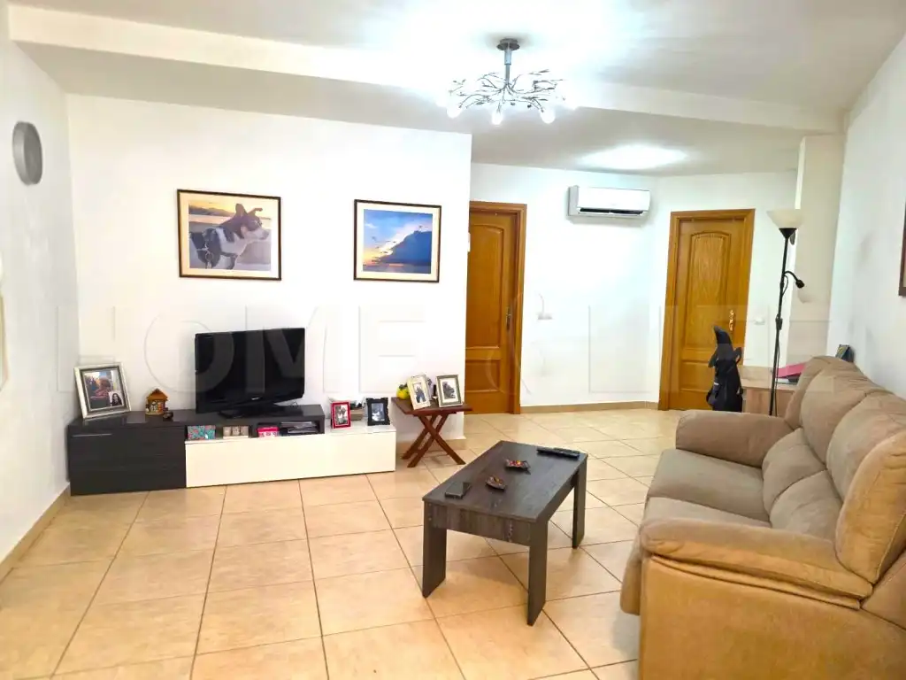 Sala de estar de Apartamento en venta en Torremolinos con Aire acondicionado y Amueblado
