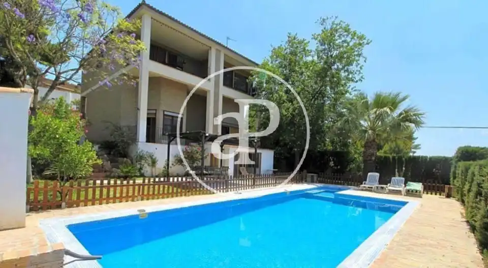 Exterior view of Houses for rent in Riba-roja de Túria  with Air Conditioner, Heating and Private garden