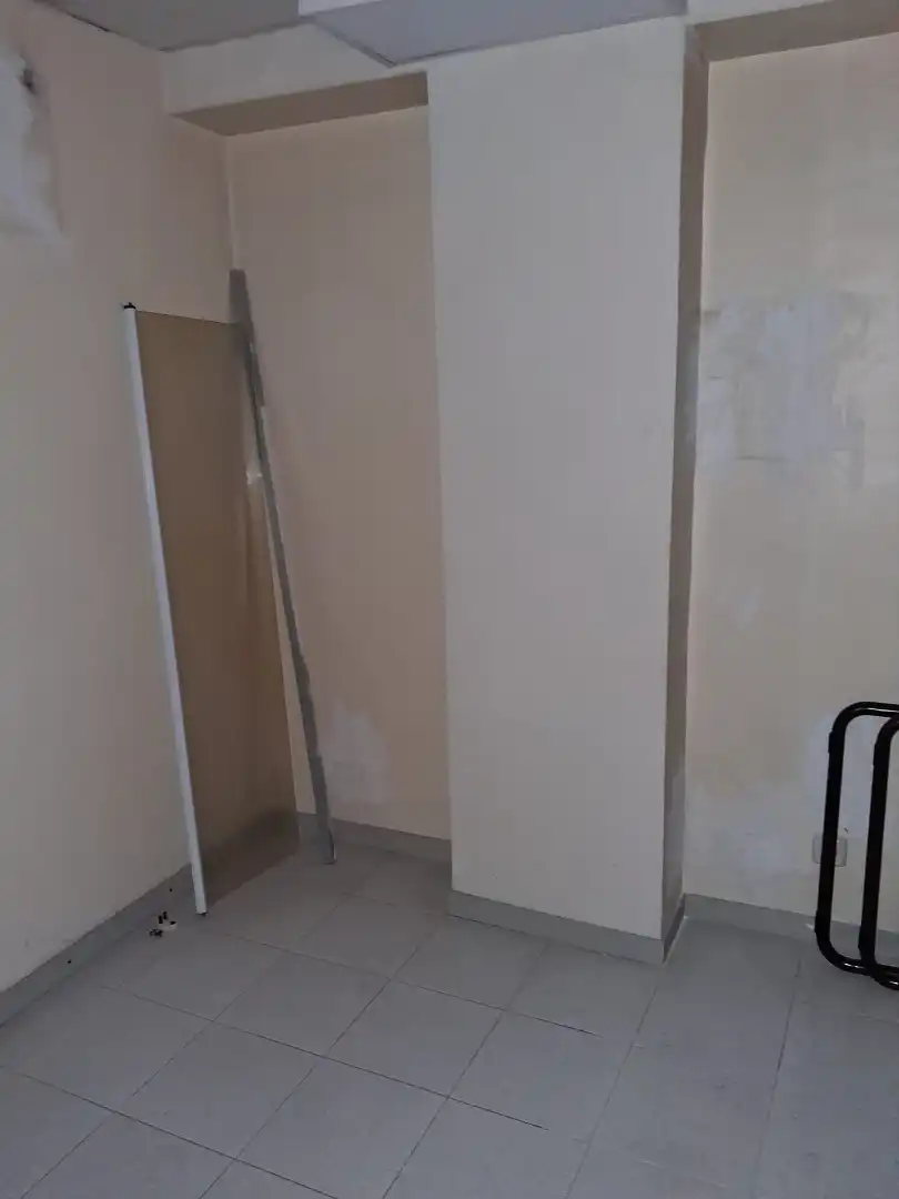 Local comercial en venta en Carrer del Pantà 69, imagen 24