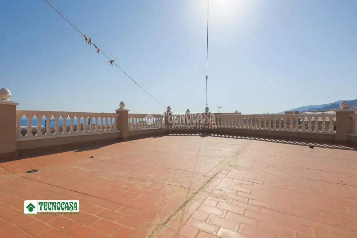 Terraza de Piso en venta en Adra con Aire acondicionado, Calefacción y Terraza