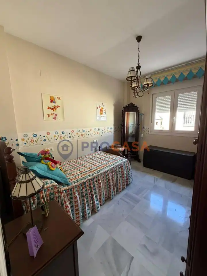 Habitación de Casa o chalet en venta en Utrera