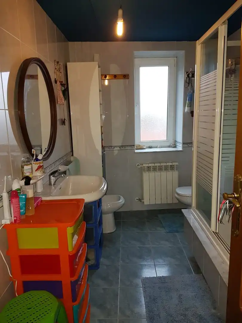 Baño de Casa o chalet en venta en Santiago de Compostela  con Calefacción, Jardín privado y Terraza