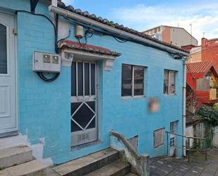 Vista exterior de Casa adosada en venda en Vigo  amb Terrassa i Traster