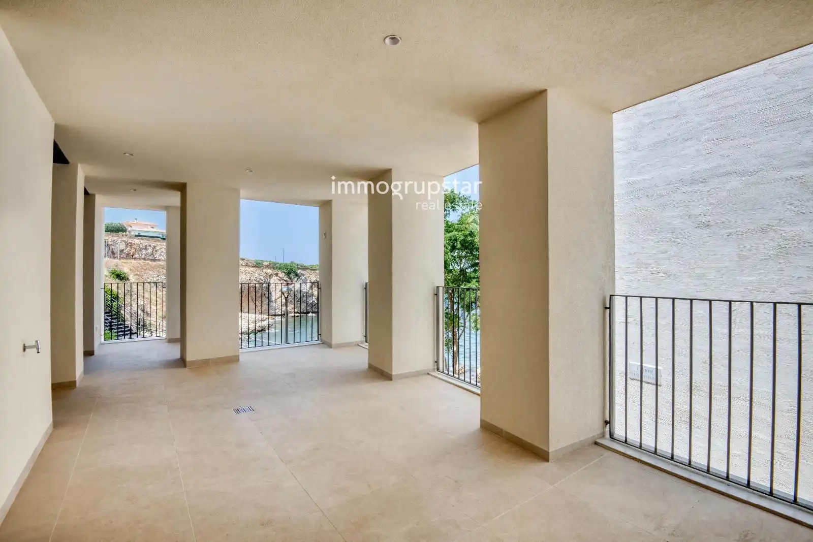 Appartamento con terrazza in vendita a Calle de Gràcia, imagen 10