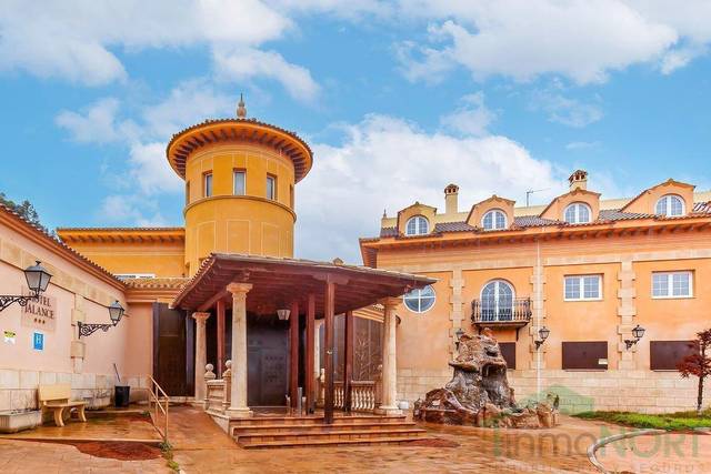 Edificio en Venta en Jalance