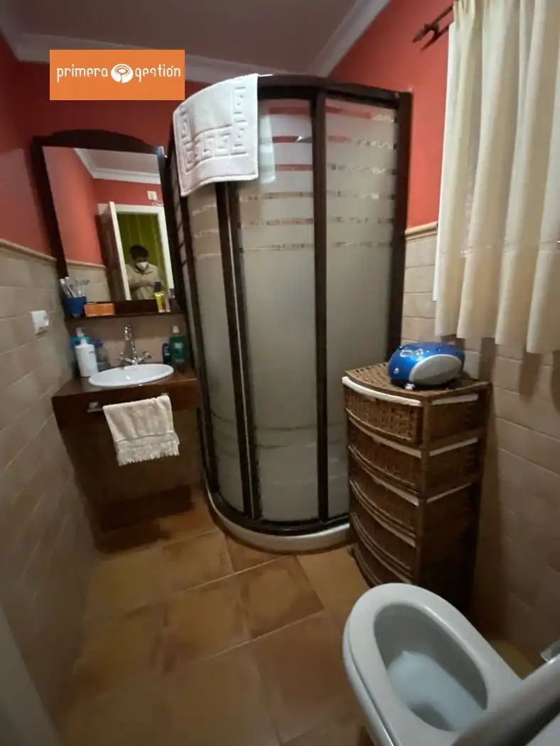 Baño de Casa o chalet en venta en Lora del Río con Aire acondicionado, Calefacción y Terraza