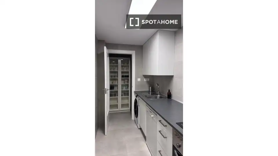 Piso para compartir en Alcalá de Henares con Aire acondicionado, Calefacción y Amueblado