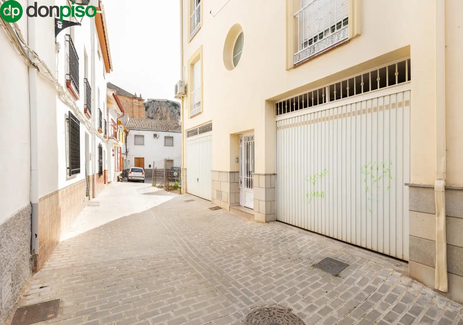 Vista exterior de Piso en venta en Íllora con Balcón