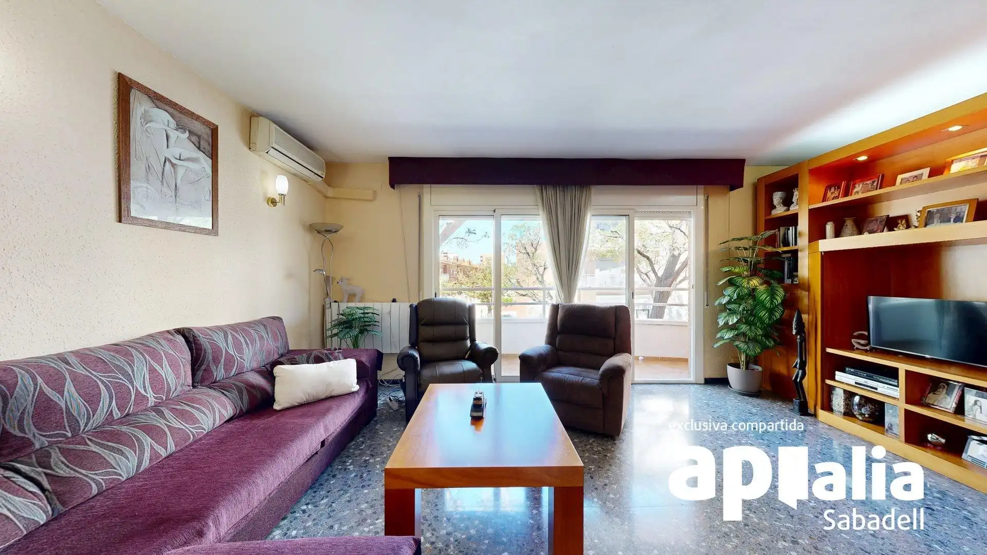 Sala de estar de Casa adosada en venta en Barberà del Vallès con Calefacción, Terraza y Balcón