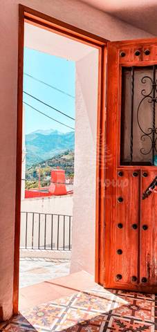 Casa-chalet en Venta en Yunquera