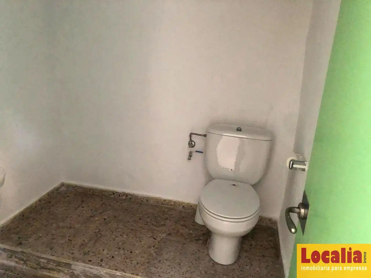 Bany de Local de lloguer en Torrelavega 