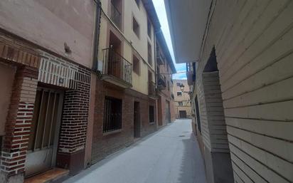 Exterior view of Flat for sale in Valtierra  with Air Conditioner and Balcony