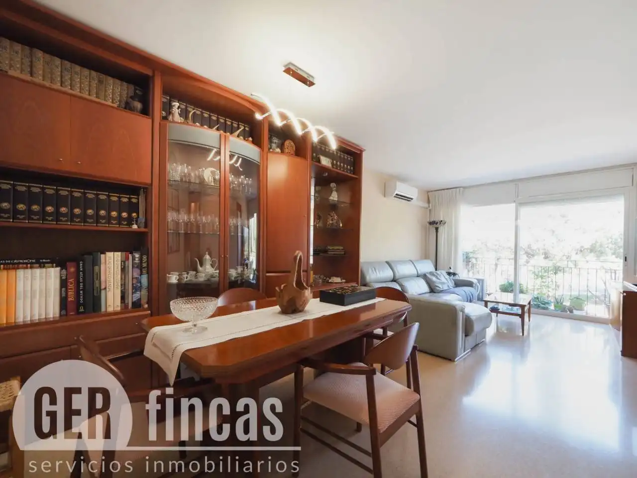 Sala de estar de Piso en venta en Terrassa con Aire acondicionado, Calefacción y Balcón